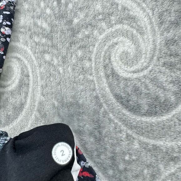 Womens Lululemon Align Crop - Picture 5 of 5